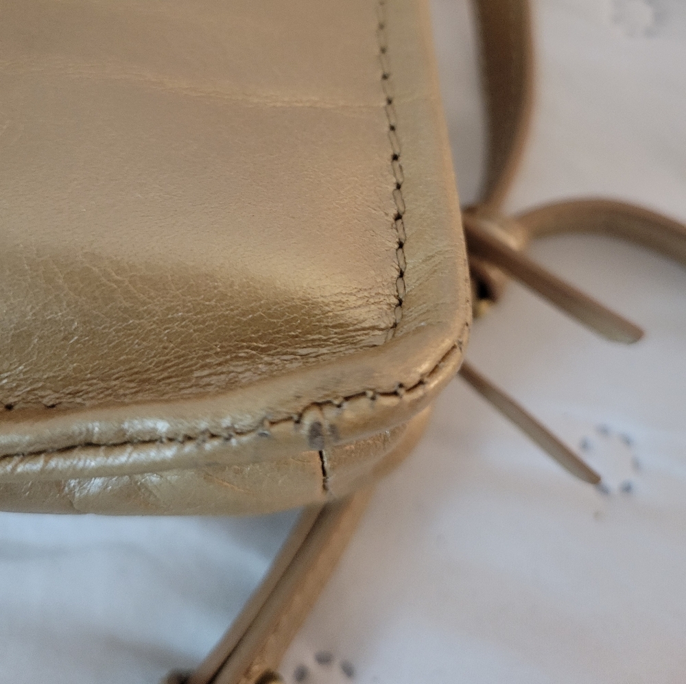 🎉HOBO International Mission Leather Crossbody 🎉DESIGNER CLEARANCE DEAL - Picture 6 of 12
